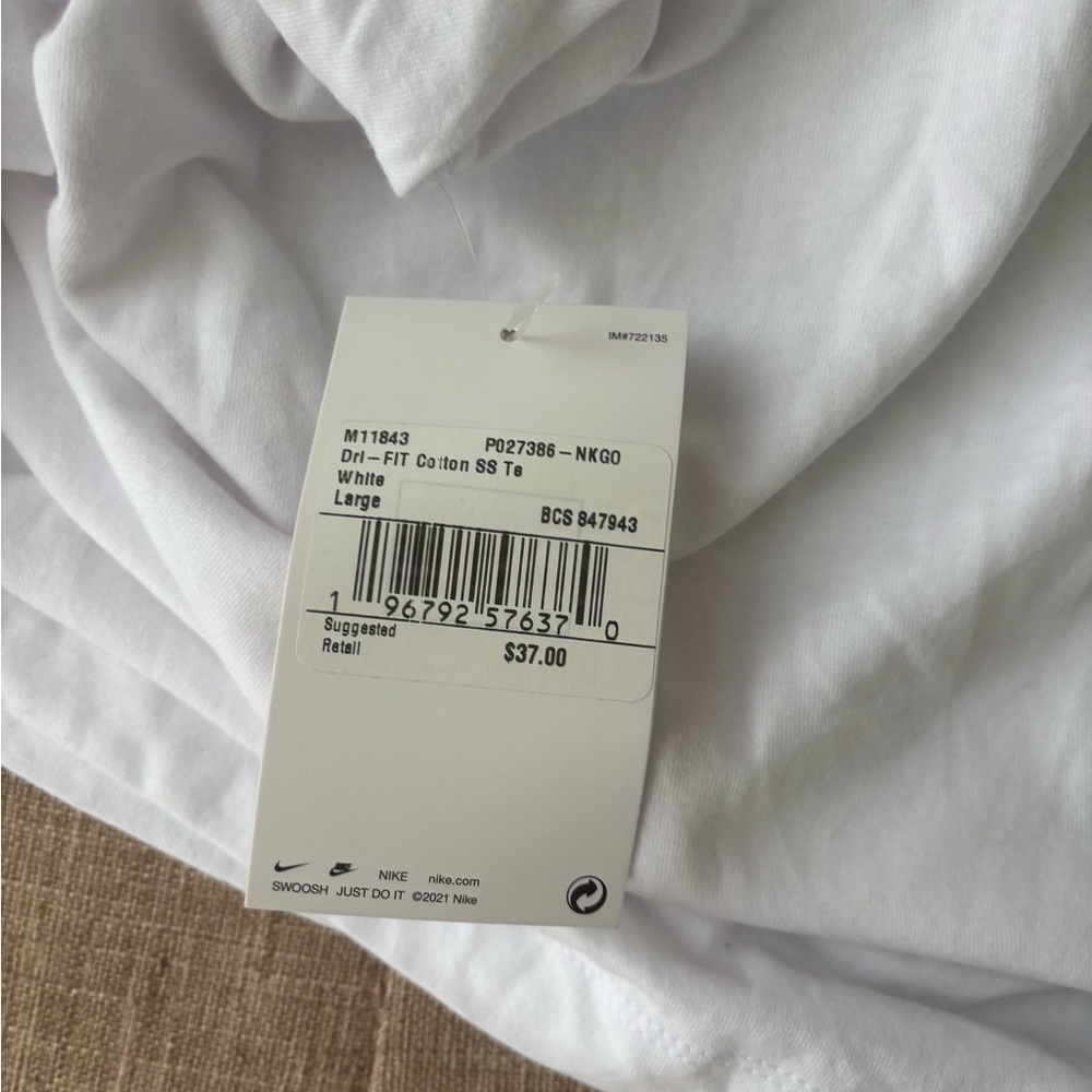Nike golf White and Pink Graphic Men's Tee - Picture 3 of 3